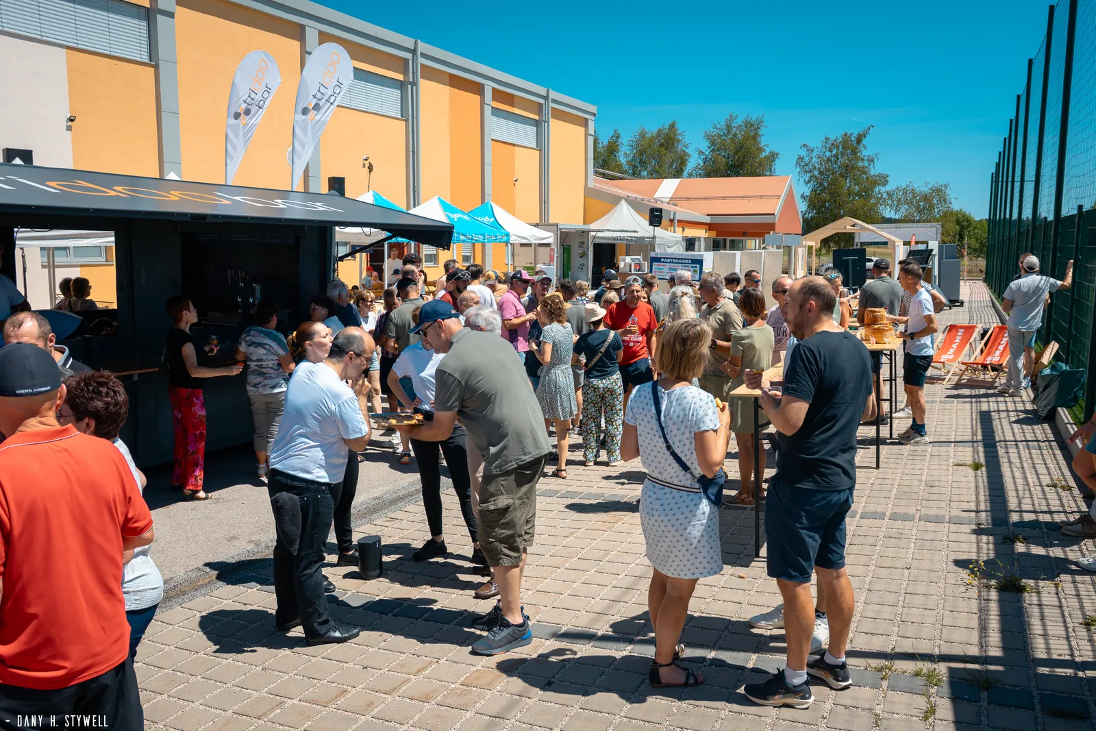 Le public découvre les espaces aménagés pour Énergie en fête